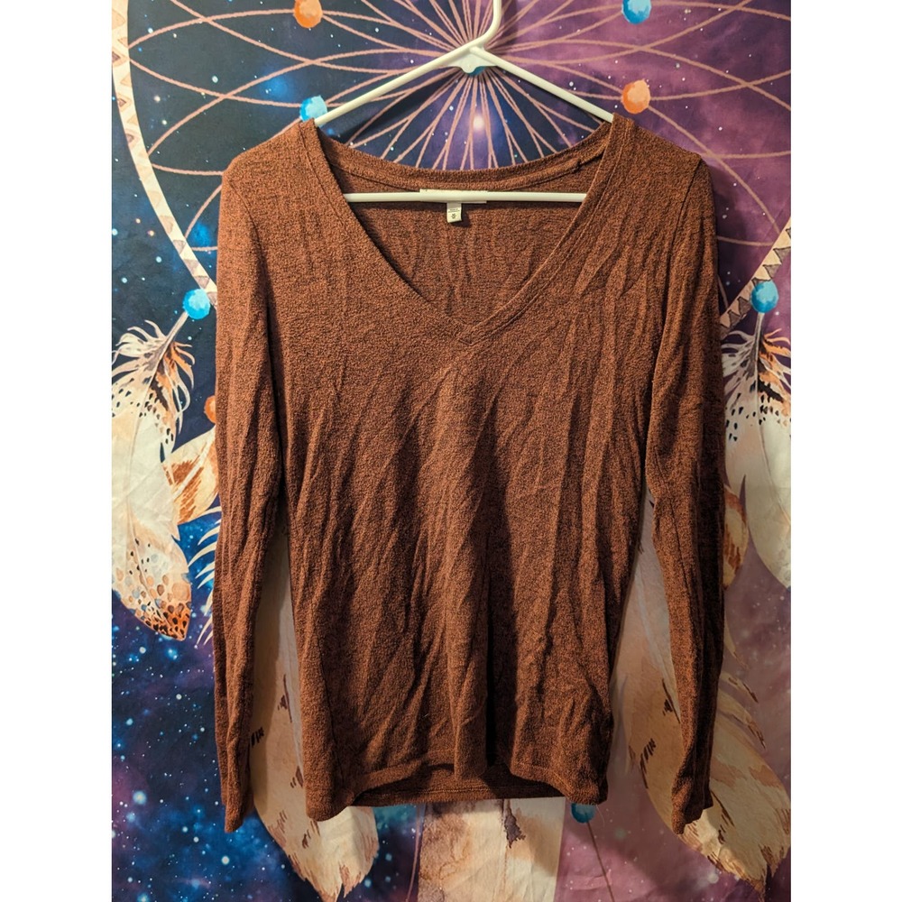 Express Ladies' Red Med V Neck L/S Top